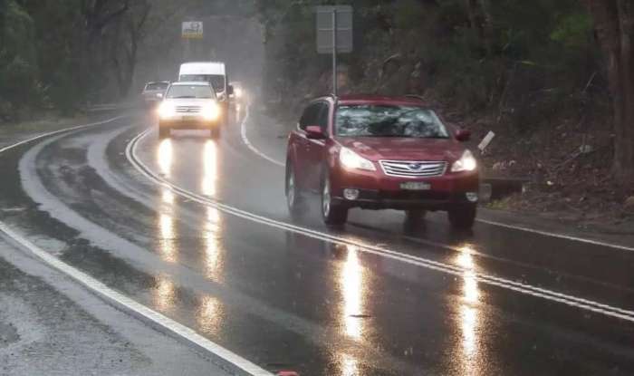 雨天開車危險(xiǎn)系數(shù)大, 一定要牢記這幾個(gè)“保命技巧”!