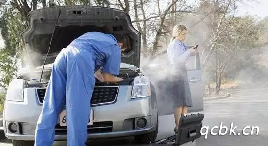 汽車水箱開(kāi)鍋是什么原因造成的