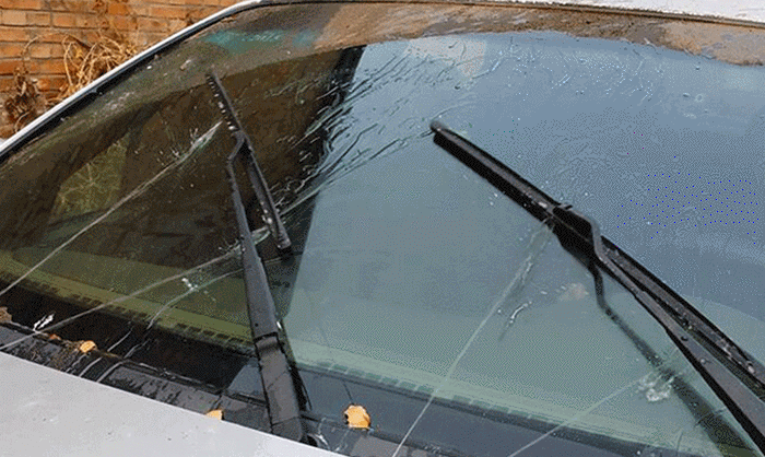 汽車前雨刮不噴水怎么回事