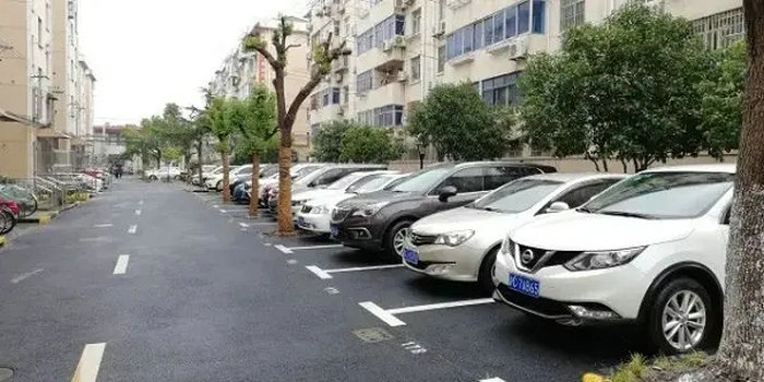 小區(qū)車輛長(zhǎng)期停多久算僵尸車