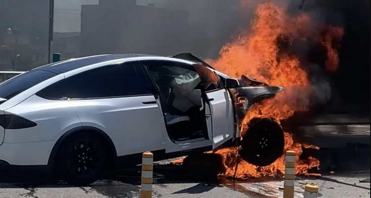 新能源車為什么會自燃