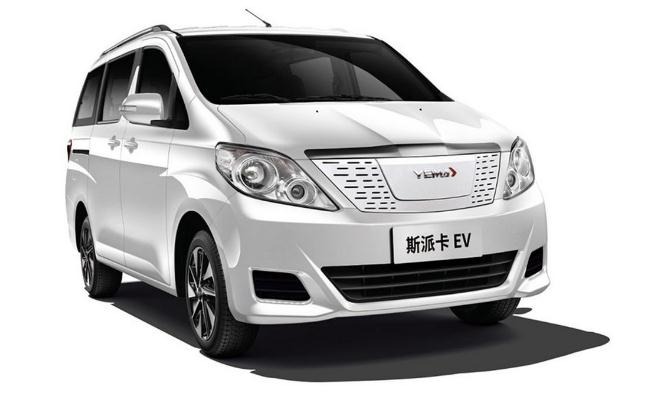 2021款野馬斯派卡EV，運(yùn)動(dòng)型車身更辣眼