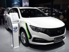 奔騰b30ev400充電要多久 奔騰b30ev400充電注意什么