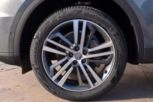 奧迪q5l輪胎型號 奧迪q5L輪胎規(guī)格為255/45 r20