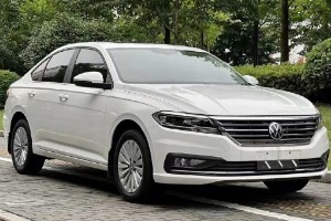 大眾朗逸2022款圖片及報價自動擋 新車售價11萬一輛(沒有2022款)