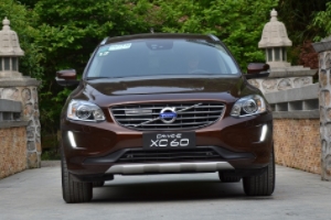 沃爾沃xc60怎么樣 加速動力強、車身油耗低、車內(nèi)空間效果好