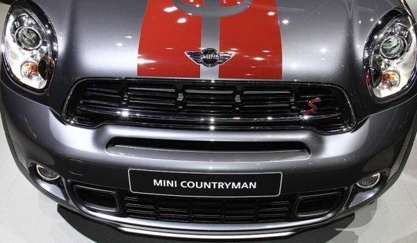 MINI COUNTRYMAN限量版，限量200臺(tái)（因?yàn)橄蘖慷滟F）