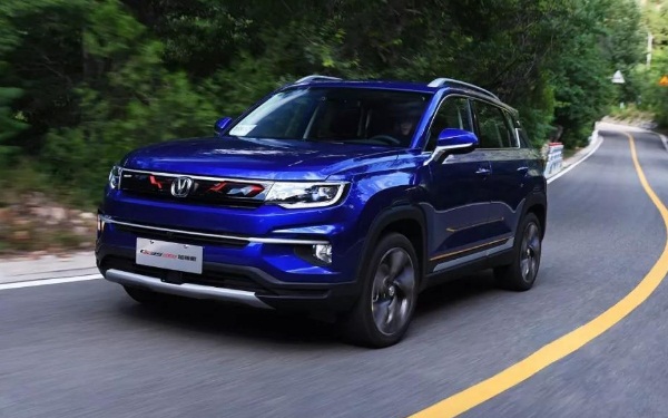 長(zhǎng)安CS35 PLUS新車型 讓日常駕駛更便利