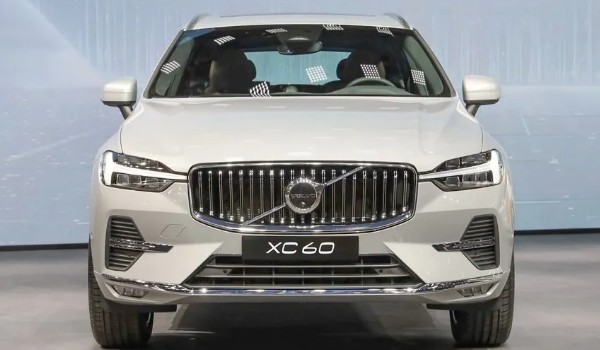 沃爾沃xc60保養(yǎng)機油加多少升 機油加5L左右(使用5w30型號)