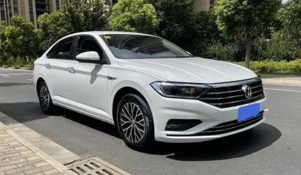 大眾sagitar是什么車 大眾速騰(配置豪華車身長(zhǎng)達(dá)4.7米)