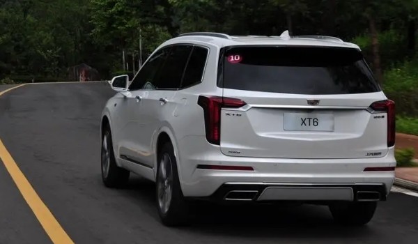 凱迪拉克xt6價(jià)格及圖片 價(jià)格表2022款 新車售價(jià)32萬(wàn)一臺(tái)(落地36萬(wàn))