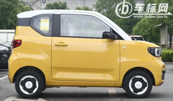 五菱電動(dòng)車(chē)mini2021款價(jià)格 2021款二手mini售價(jià)3萬(wàn)(2022款售價(jià)3萬(wàn))