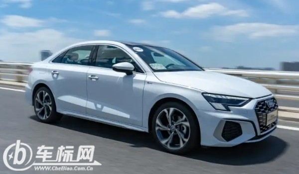 奧迪a3l新車報價2021款落地多少錢 2021款已經停售(2022款落地20萬)