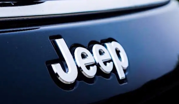 jeep是什么牌子的車(chē) 品牌是jeep（目前屬于克萊斯勒公司）