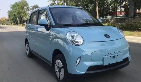 10萬以下純電動汽車排名 宏光miniev排第一(新車售價(jià)3萬一輛)