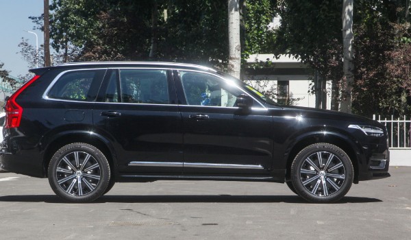 XC90報價多少 新車售價50萬一輛(分期首付15萬)