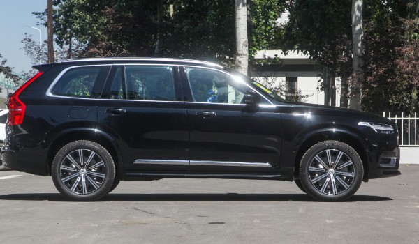 沃爾沃xc90價(jià)格2023款圖片 新車50萬一輛(分期首付15萬)